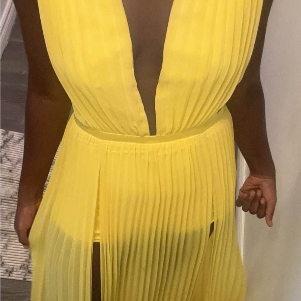 Elegant Yellow Backless Dress